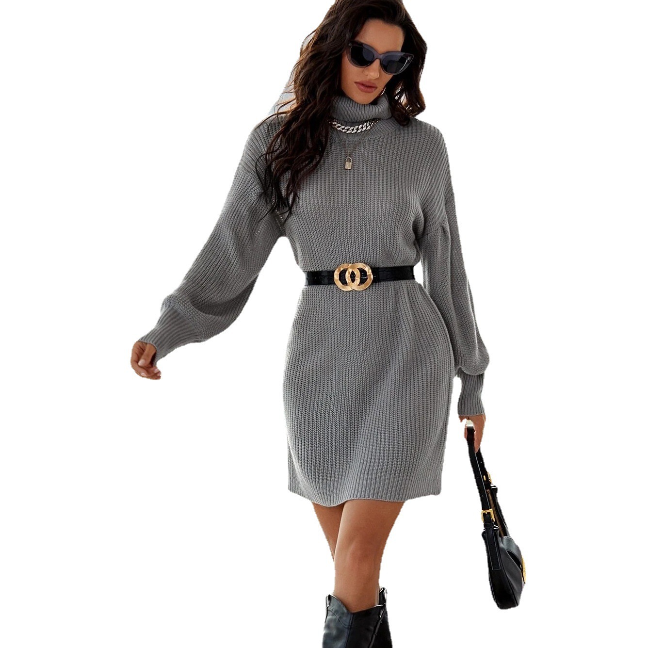 Vestido con cuello alto