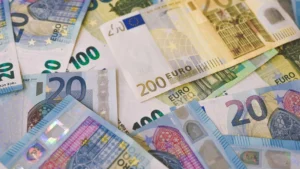 euros ejemplificando Cómo calcular el sueldo de un emprendedor