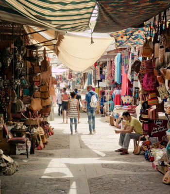Logotipo del grupo Bazar